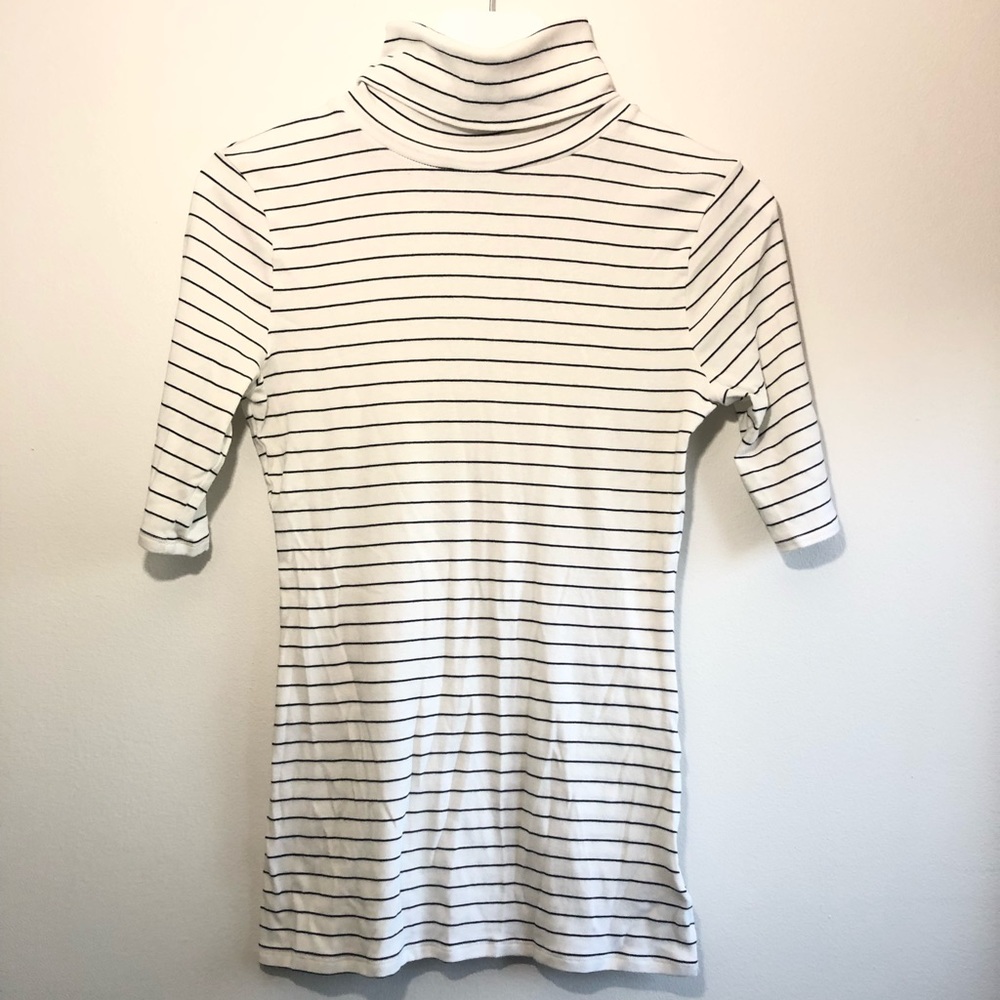 A new day turtle neck tee